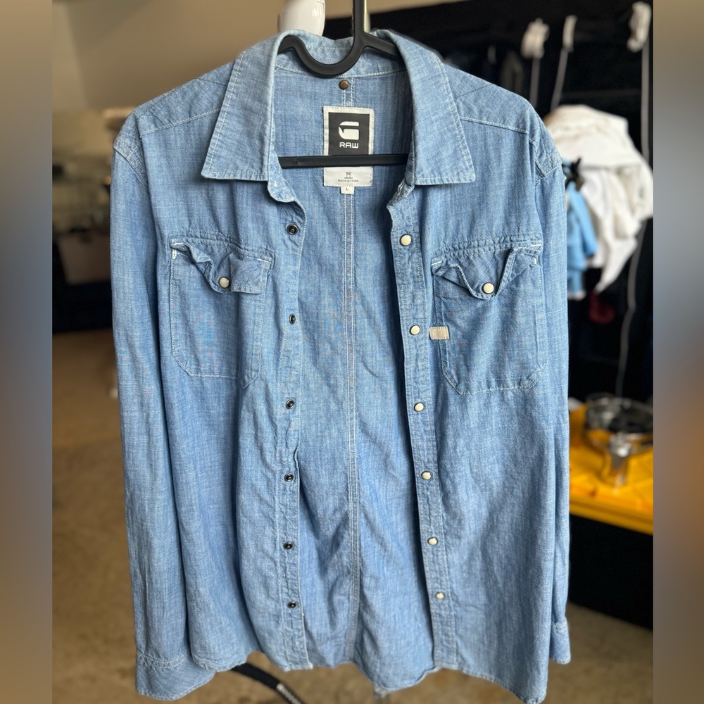 Nice shirt barely worn